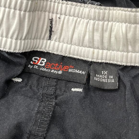 St Johns Bay Cropped Pants Women Plus 1X Black Active Outdoor Gorpcore - Picture 3 of 5